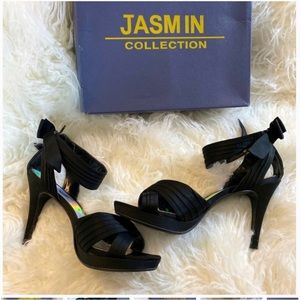 Jasmin Black Bow Heaven Heels 10